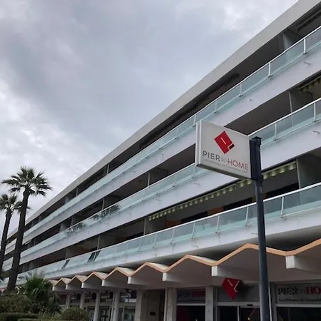 Apartment T2 Climatise Au Lavandou, Proche - Fr-1-308-199 *