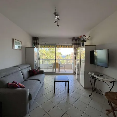 T2 Climatise Au Lavandou, Proche - Fr-1-308-199