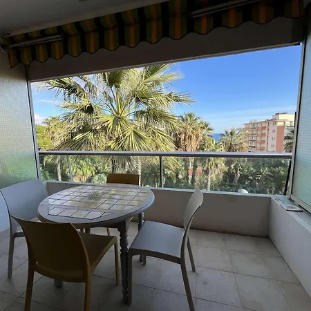 Apartment T2 Climatise Au Lavandou, Proche - Fr-1-308-199 Le Lavandou